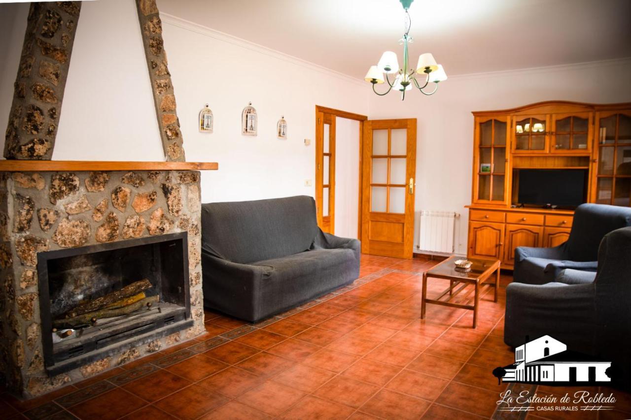 Casas Rurales La Estacion De Robledo Kültér fotó