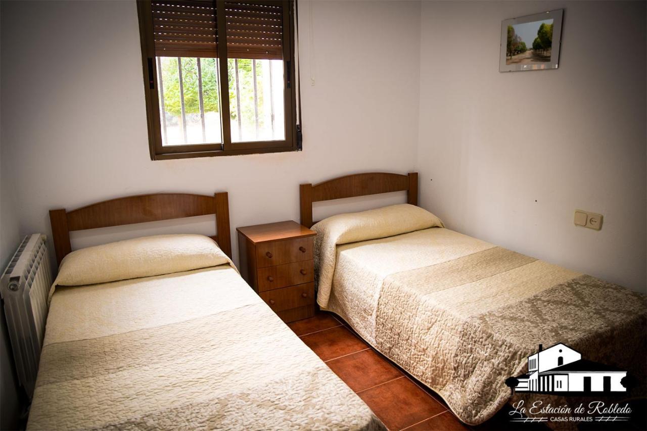 Casas Rurales La Estacion De Robledo Kültér fotó